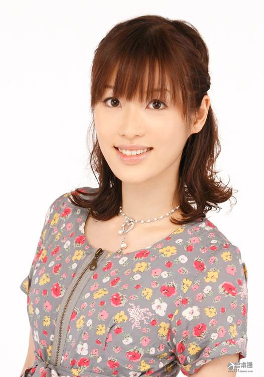 日本女性声优、歌手原由实迎来32岁生日