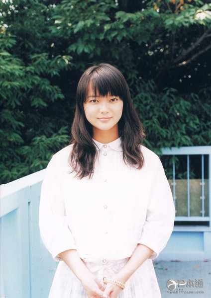 日本女演员多部未华子迎来28岁生日