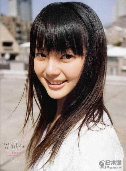 日本女演员多部未华子迎来28岁生日