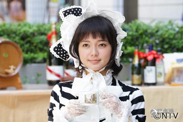 日本女演员多部未华子迎来28岁生日 日本通