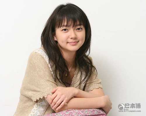 日本女演员多部未华子迎来28岁生日 日本通