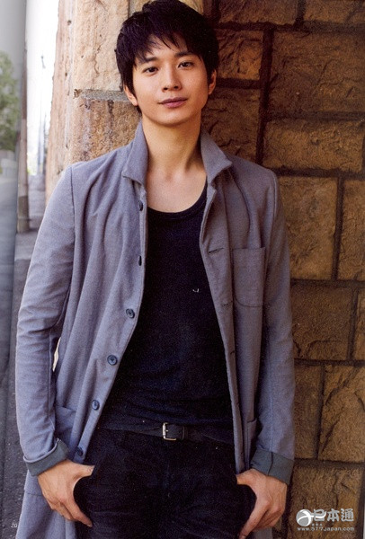 日本男星向井理迎来35岁生日