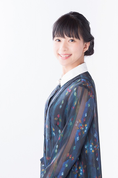 日本女演员芳根京子迎来20岁生日