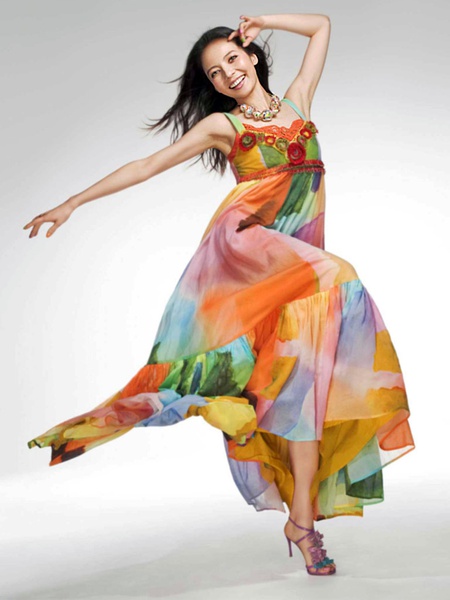 日本混血女星Becky迎来33岁生日