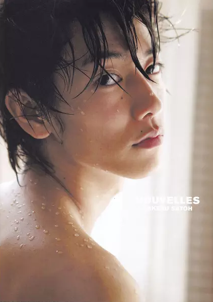 日本男星佐藤健迎来28岁生日