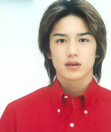 日本男歌手、演员泷泽秀明迎来35岁生日