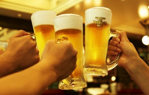 与未成年少女喝酒、一夜强迫发生关系5次,这位男星真是呵呵了 与未成年少女喝酒、一夜强迫发生关系5次,这位男星真是呵呵了