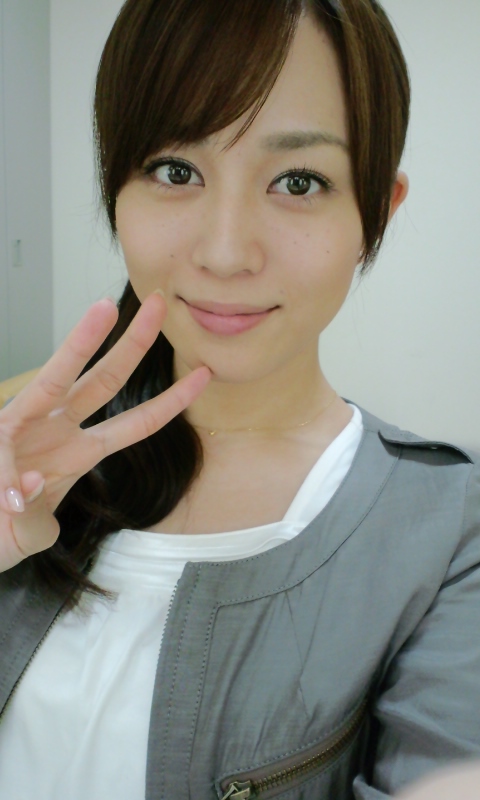 日本人气女演员比嘉爱未迎来31岁生日