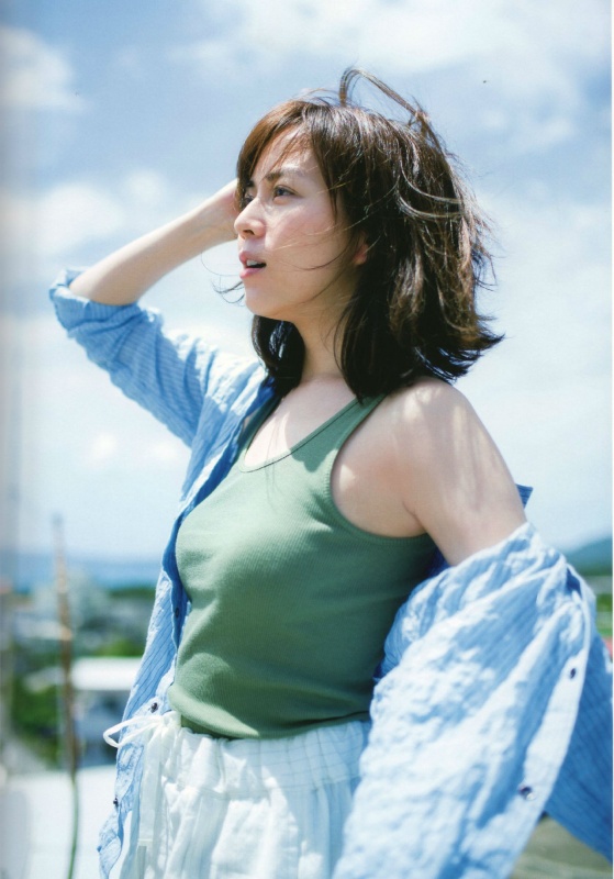 日本人气女演员比嘉爱未迎来31岁生日