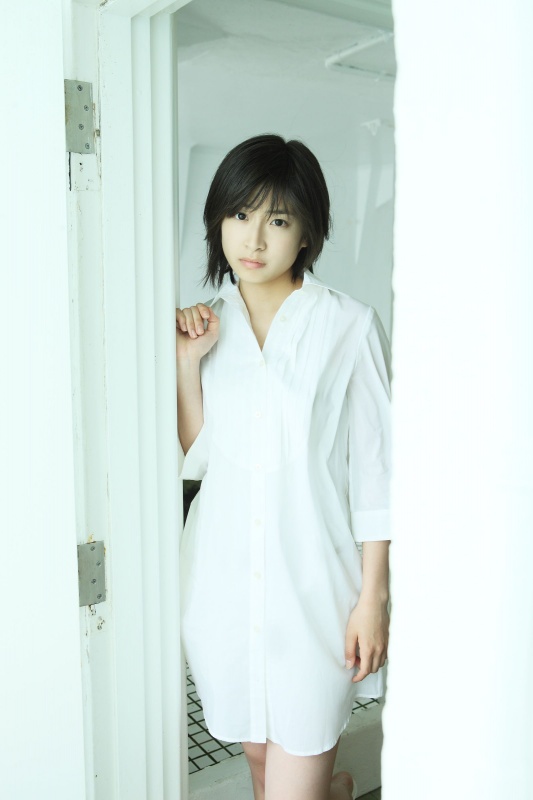 日本女演员南泽奈央迎来27岁生日