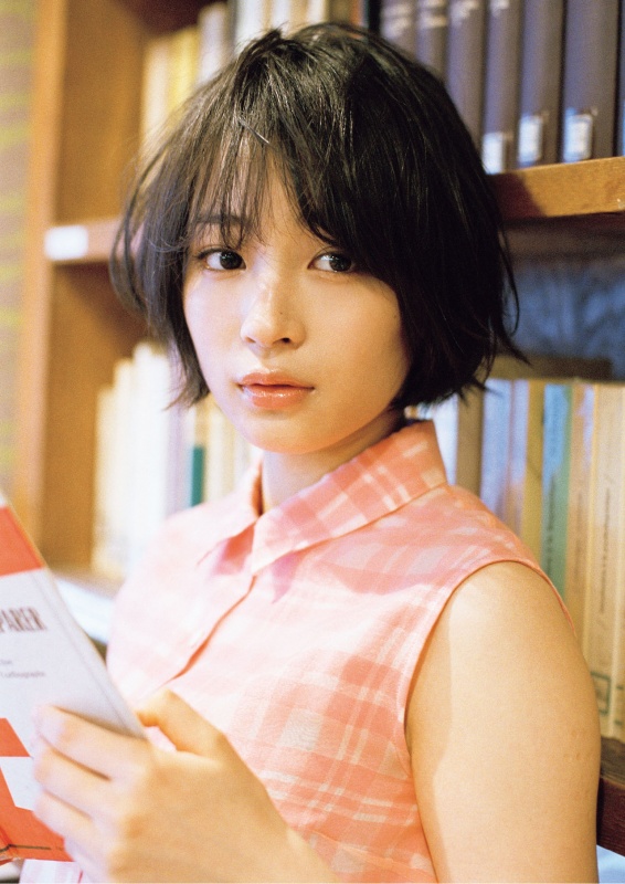 日本女星广濑铃迎来19岁生日