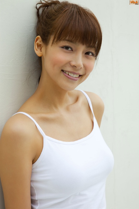 日本女演员相武纱季迎来32岁生日