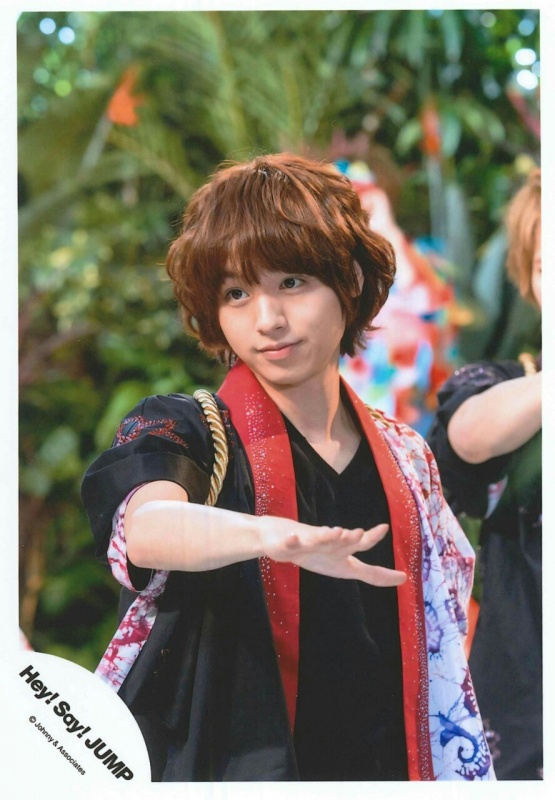 Hey!Say!JUMP成员伊野尾慧迎来27岁生日