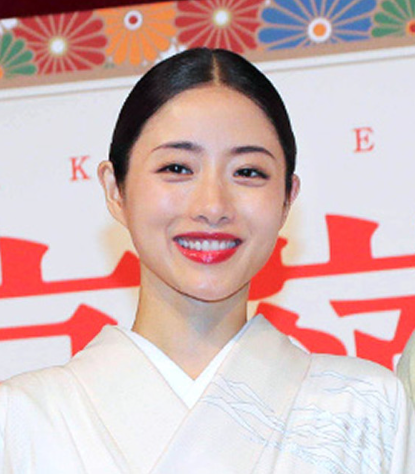 石原里美主演的《高岭之花》第6集收视率7.8 %