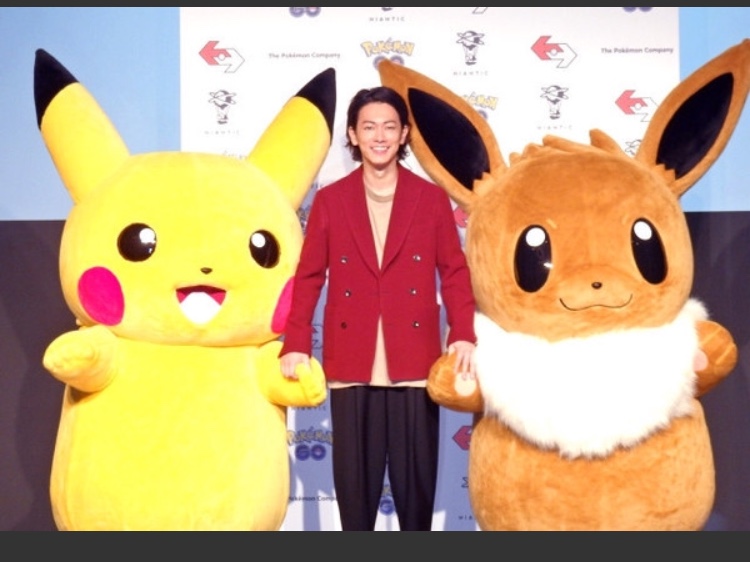 日本演员佐藤健出席精灵宝可梦新CM发布会 表示要跑去南美抓PM