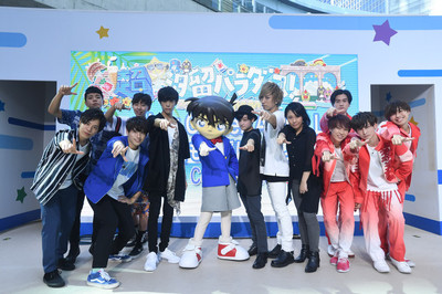 日本歌手焚吐等人热唱《名侦探柯南》主题曲 日本歌手焚吐等人热唱《名侦探柯南》主题曲