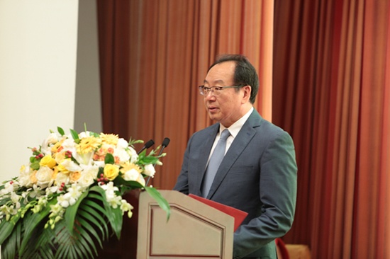 艺术交流院协办,重庆东岭艺术品有限公司及永恒盛集团有限公司承办