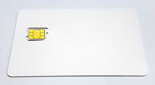 DOCOMO开发出世界首款能够在国内外使用的SIM卡