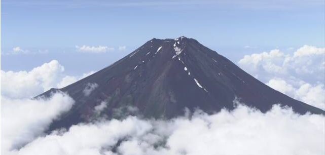 富士山夏季开山的登山客人数与去年相比有所下降