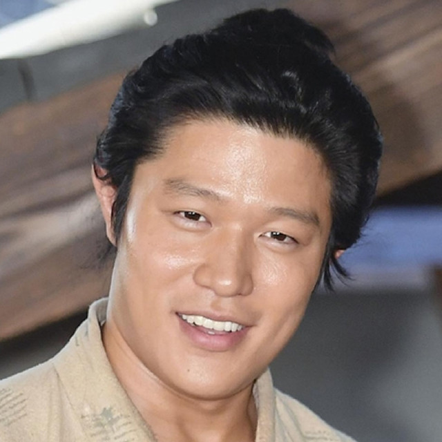 日本演员铃木亮平主演的大河剧《西乡殿》第31集收视率为11.0%
