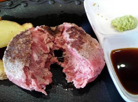 半生不熟牛肉煎饼！加热不够可能导致食物中毒