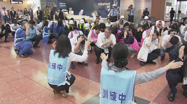 日本羽田机场应对东京都地震进行了防灾演练
