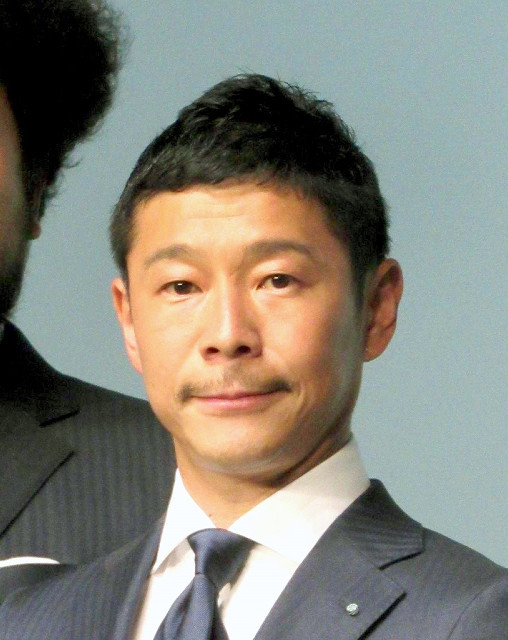 日本ZOZO社长前泽友作谈刚力彩芽且有机会一同前往绕月之旅