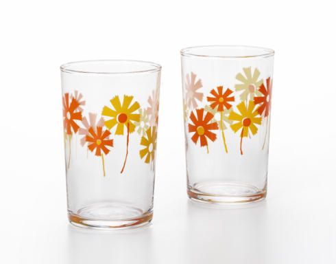 日本品牌“阿德利亚”复刻印刷玻璃杯 深受怀旧粉丝欢迎