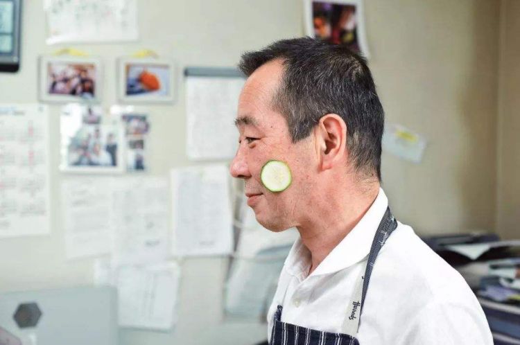 走，跟着这位30年日本蔬果店老板，去感受一场“风味人间” 