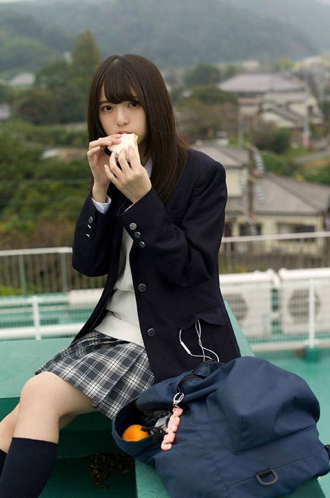 乃木坂46成员斋藤飞鸟写真集销量突破万部将第22次翻印 日本通 乃木坂46成员斋藤飞鸟写真集销量突破万部将第22次翻印 日本通