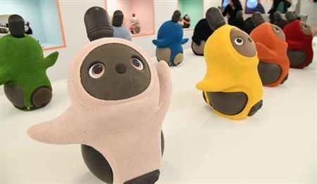 GROOVE X外形可人的家用机器人LOVOT开放预约