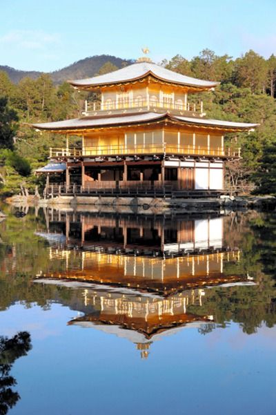 京都降雪 金阁寺出现雪顶绝景