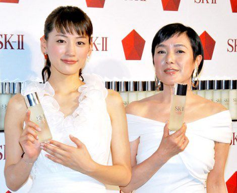 为什么日本化妆品广告的代言明星逐渐高龄化？