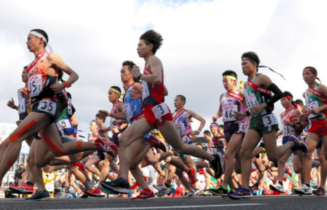 日本广岛市举行各都道府县男子接力比赛发生错接袖带事故