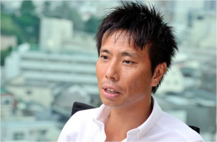 庄司显仁在庄司的热情感召下,type-moon也决定放弃之前那个平凡的企划