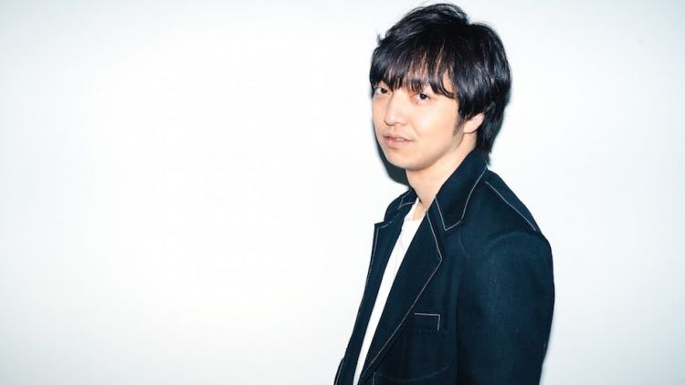 日本歌手三浦大知在“天皇陛下在位30周年纪念仪式”上演唱歌曲