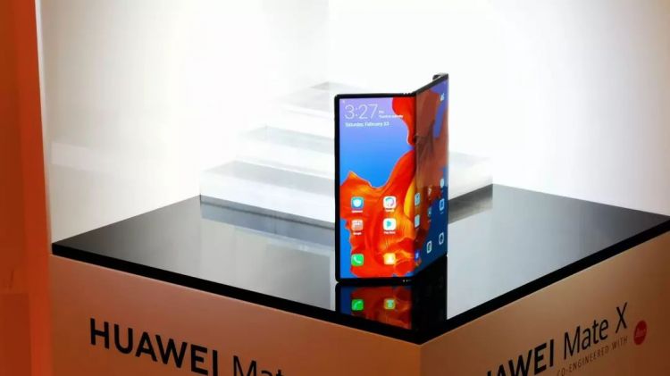 对于华为5G折叠屏手机，日本网友也有话说