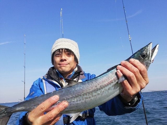 神奈川观音崎近海——用铅制的小鱼迷惑“大海的匪徒”鰆鱼! 神奈川观音崎近海——用铅制的小鱼迷惑“大海的匪徒”鰆鱼!
