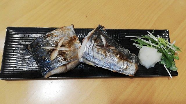 神奈川观音崎近海——用铅制的小鱼迷惑“大海的匪徒”鰆鱼! 神奈川观音崎近海——用铅制的小鱼迷惑“大海的匪徒”鰆鱼!