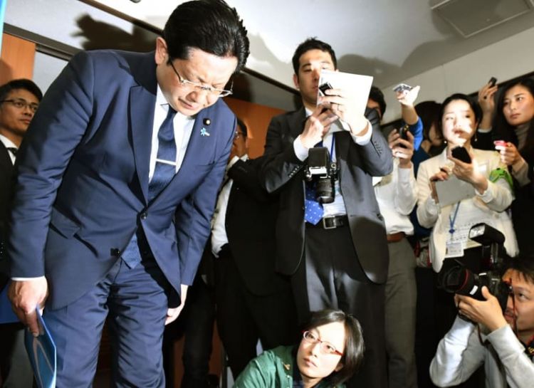 “揣度”发言 日本国交副大臣塚田一郎引咎辞职
