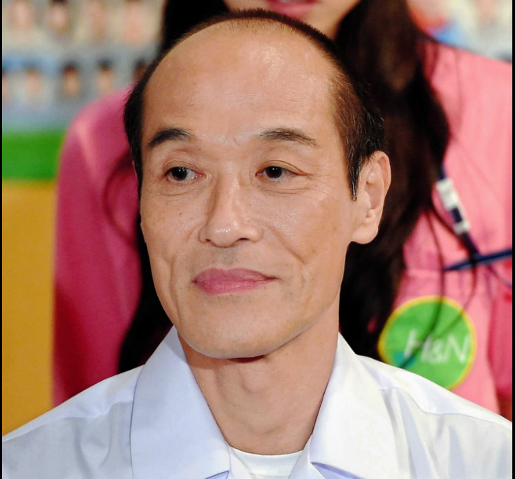 日本艺人东国原英夫等人反对相扑选手贵乃花光司成为连环画作家 - 日