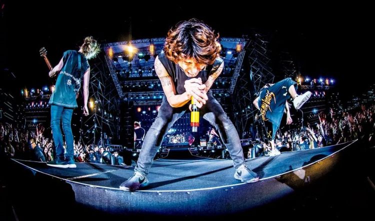 “不愧是羽生结弦喜欢的乐队啊” “不愧是羽生结弦喜欢的乐队啊”