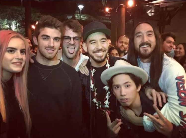 “不愧是羽生结弦喜欢的乐队啊” “不愧是羽生结弦喜欢的乐队啊”