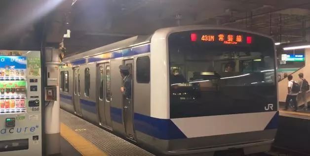 在日本的这个地方,有着说不尽的潜规则... 在日本的这个地方,有着说不尽的潜规则...