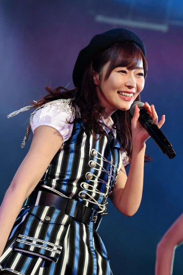 Hkt48指原莉乃于akb48剧场深夜举行毕业演唱会 日本通 Hkt48指原莉乃于akb48剧场深夜举行毕业演唱会 日本通