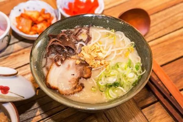 日本87岁高龄司机肇事致2死5伤，为何日本高龄“马路杀手”那么多？