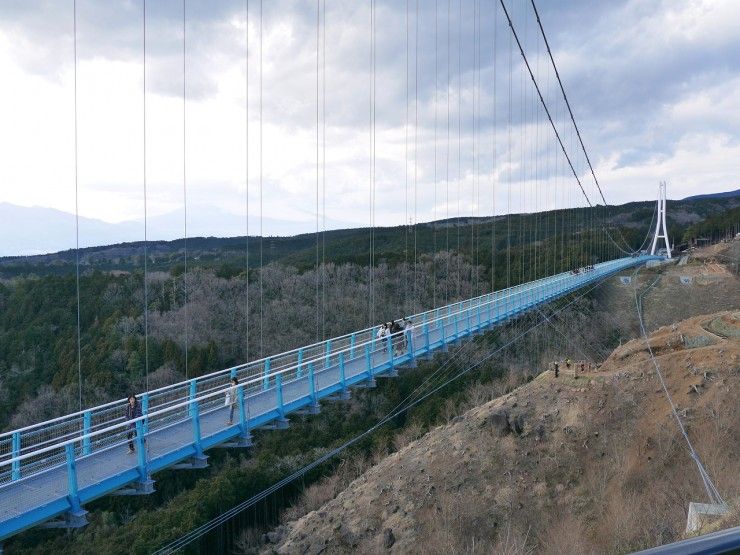 日本绝景一一横跨静冈县的400米“三岛大吊桥”