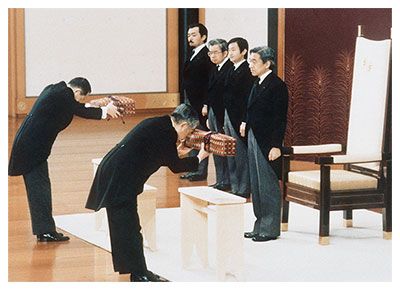 平成回忆录：开篇——平成天皇