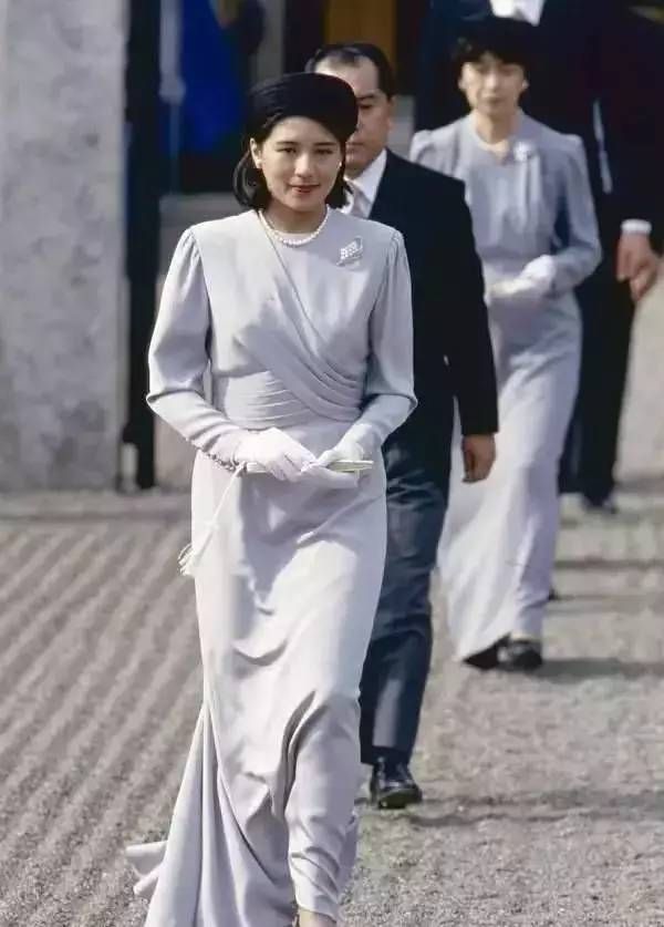 令和之际，聊一聊即将成为皇后的雅子妃和差点成为“雅子妃”的她们