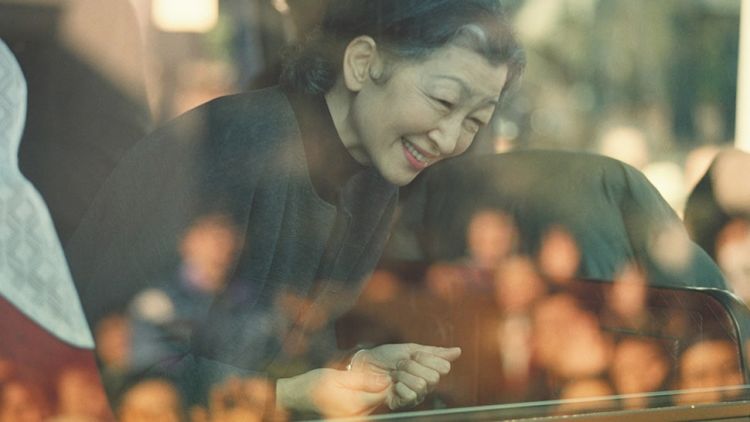 平成回忆录：明仁天皇和皇后的“祈福之路”（前篇）